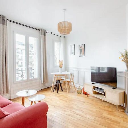 Charmant Appartement Cosy A Suresnes Dış mekan fotoğraf